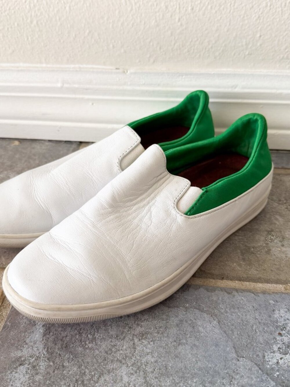Mark Nason White Leather Slip On Sneakers Green Accent Womens 5.5